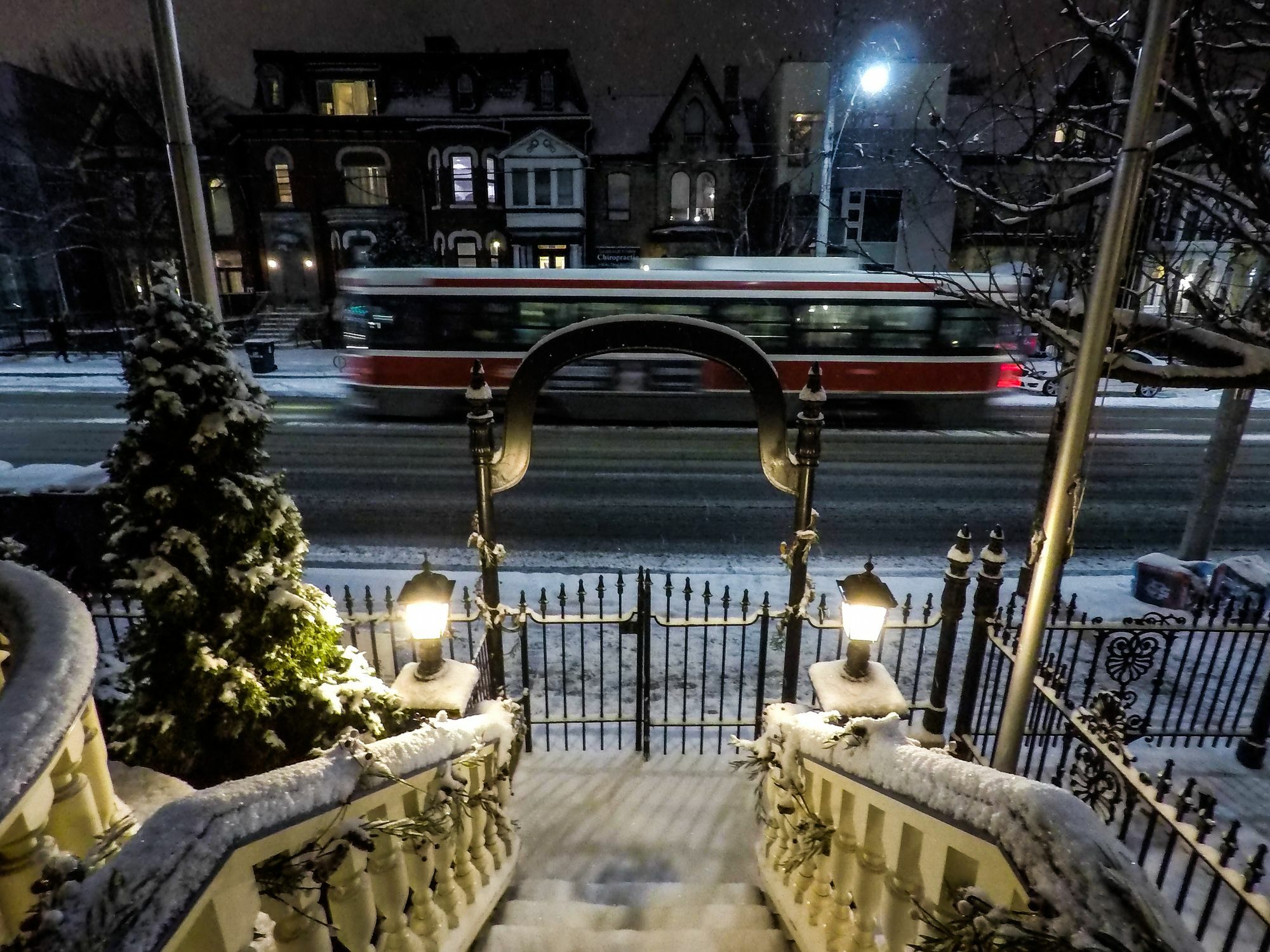 Hoestel Toronto Zewnętrze zdjęcie